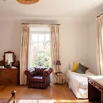 The Historical Harcourt Pensjonat 3*