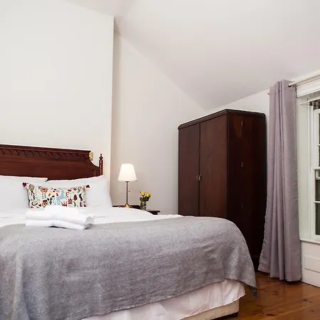 The Historical Harcourt Guest house *