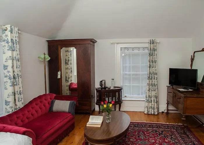 The Historical Harcourt Guest house