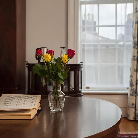 The Historical Harcourt 4* Dublin