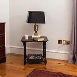 The Historical Harcourt 3* Dublín