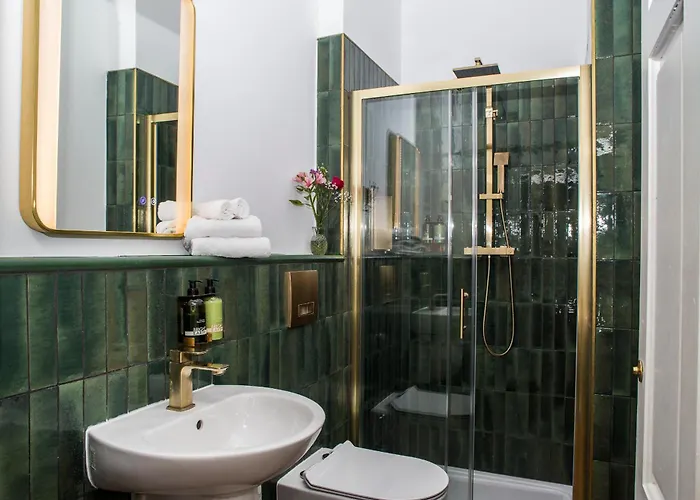 The Historical Harcourt 4*