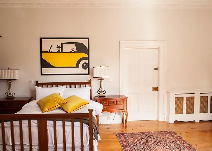 The Historical Harcourt Дублин